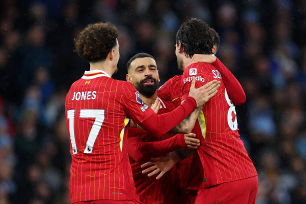 Liverpool thắng toàn diện Man City, bỏ xa Arsenal 11 điểm ảnh 12 Liverpool thắng toàn diện Man City, bỏ xa Arsenal 11 điểm ảnh 12