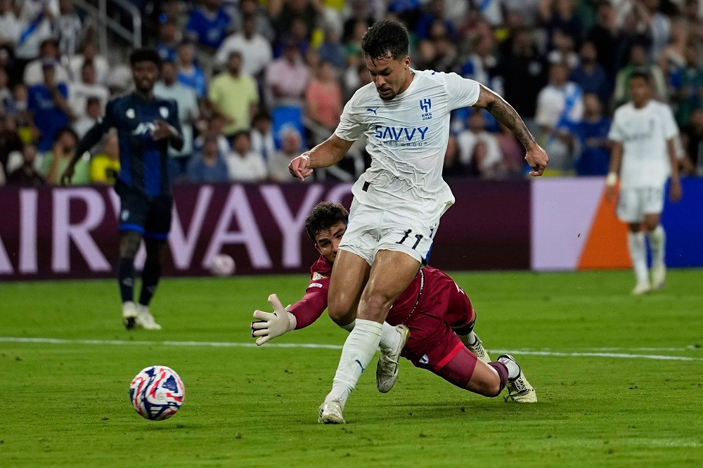 Al Hilal sẽ gặp "đá tảng" Man City Al Hilal sẽ gặp "đá tảng" Man City