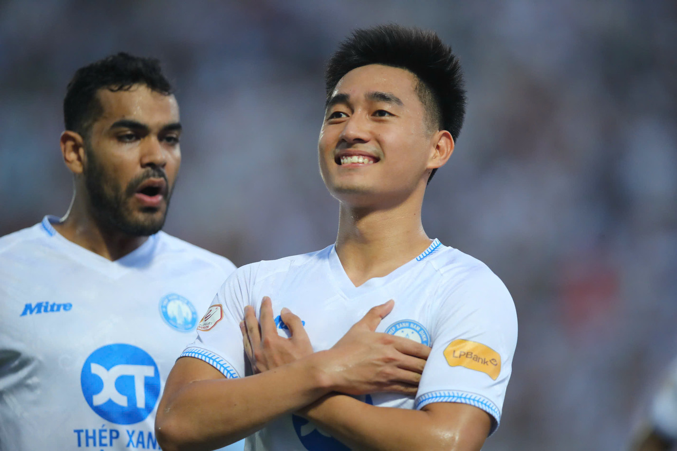 Đại phá HAGL, Nam Định chạm tay vào chức vô địch LPBank V-League 2024/25 ảnh 2