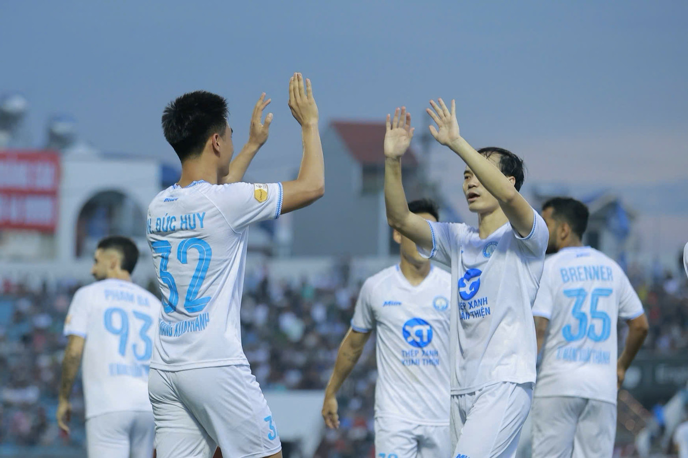 Đại phá HAGL, Nam Định chạm tay vào chức vô địch LPBank V-League 2024/25 ảnh 4