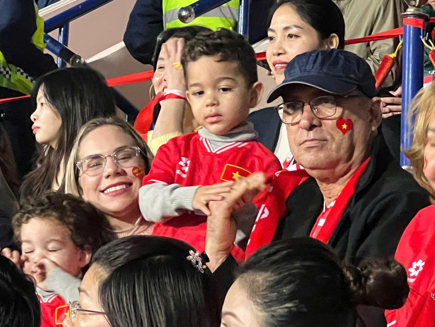 Gia đình Xuân Son đang chờ đợi những bàn thắng tiếp theo của chân sút nhập tịch 27 tuổi. Ảnh: Thanh Hải