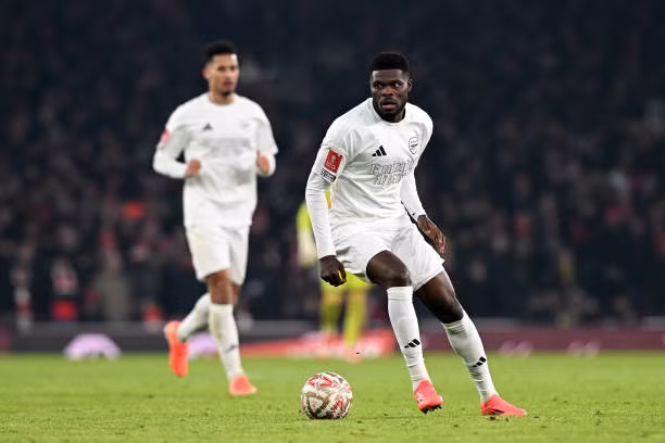 MU loại Arsenal trên chấm luân lưu ảnh 25