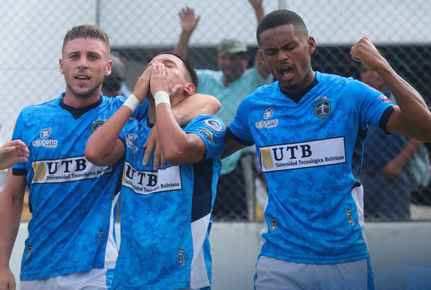 Daniel Passira (ngoài cùng bên phải) là sự bổ sung chất lượng của Hà Nội FC Daniel Passira (ngoài cùng bên phải) là sự bổ sung chất lượng của Hà Nội FC