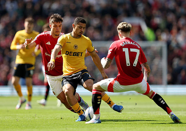 Wolves đánh sập MU ngay tại 'pháo đài' Old Trafford ảnh 4 Wolves đánh sập MU ngay tại 'pháo đài' Old Trafford ảnh 4