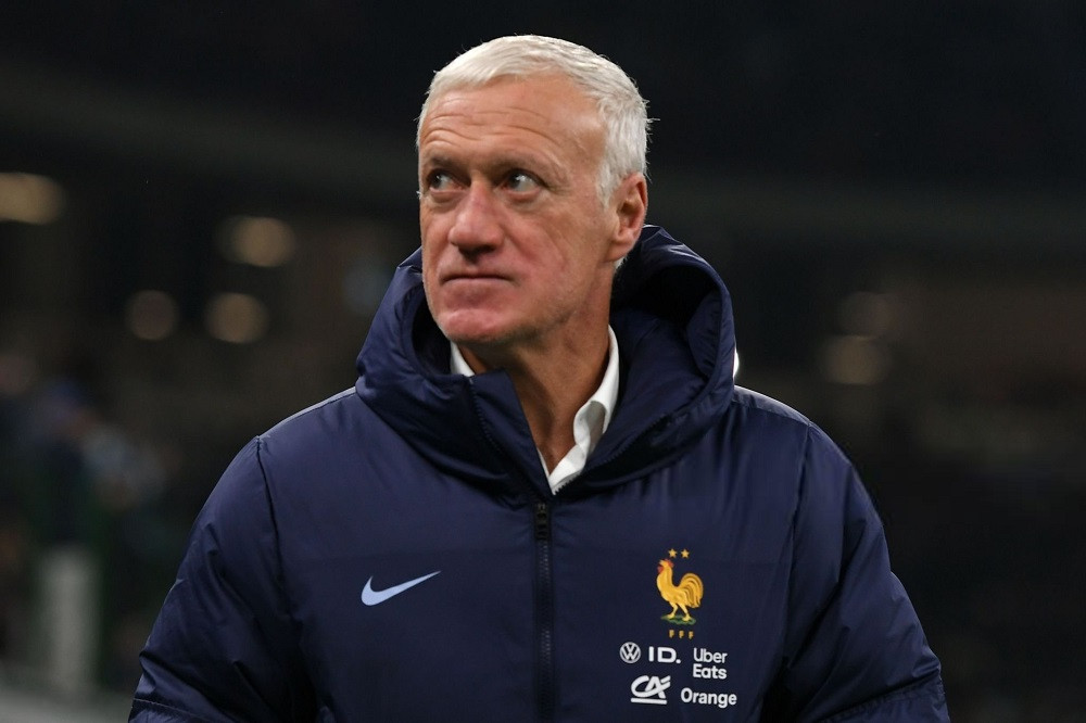Didier Deschamps sẽ rời ĐT Pháp sau 14 năm gắn bó Didier Deschamps sẽ rời ĐT Pháp sau 14 năm gắn bó