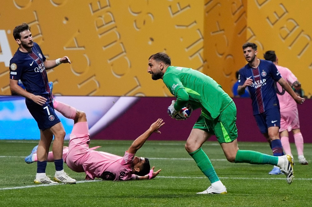 Messi 'bất lực', Inter Miami thảm bại trước PSG ảnh 11