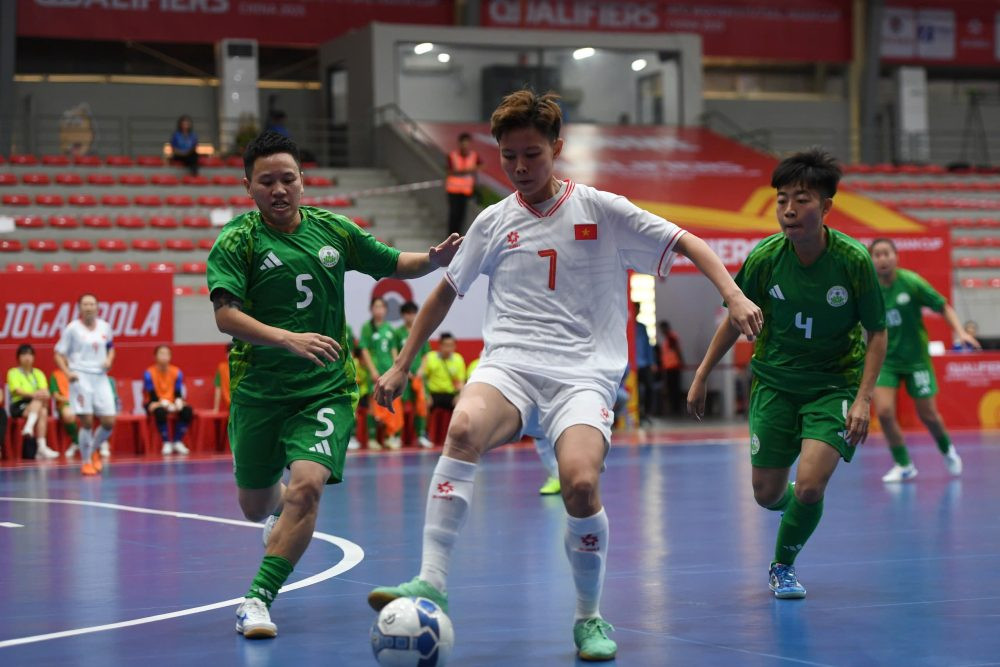 Đội tuyển futsal nữ Việt Nam trên đường tiến vào giải châu Á. Ảnh: VFF