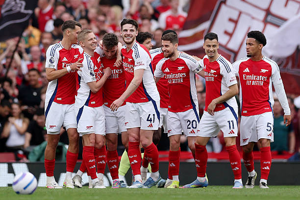 Arsenal ăn mừng hụt