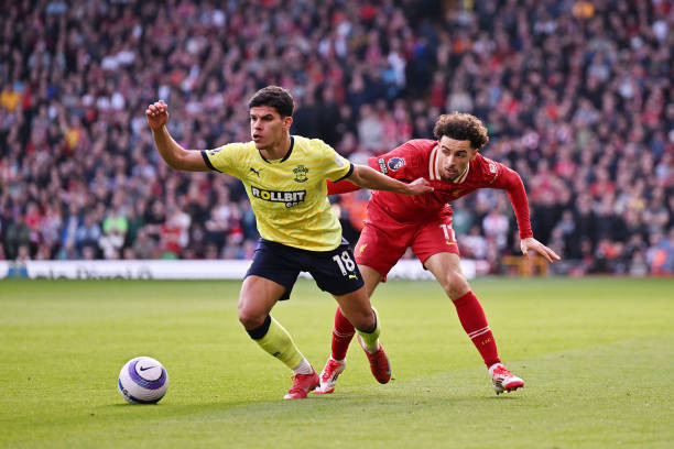 Ngược dòng đánh bại Southampton, Liverpool băng băng cán đích ảnh 4 Ngược dòng đánh bại Southampton, Liverpool băng băng cán đích ảnh 4