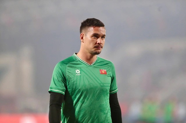 Nguyễn Filip tạm chia tay đội tuyển Việt Nam Nguyễn Filip tạm chia tay đội tuyển Việt Nam