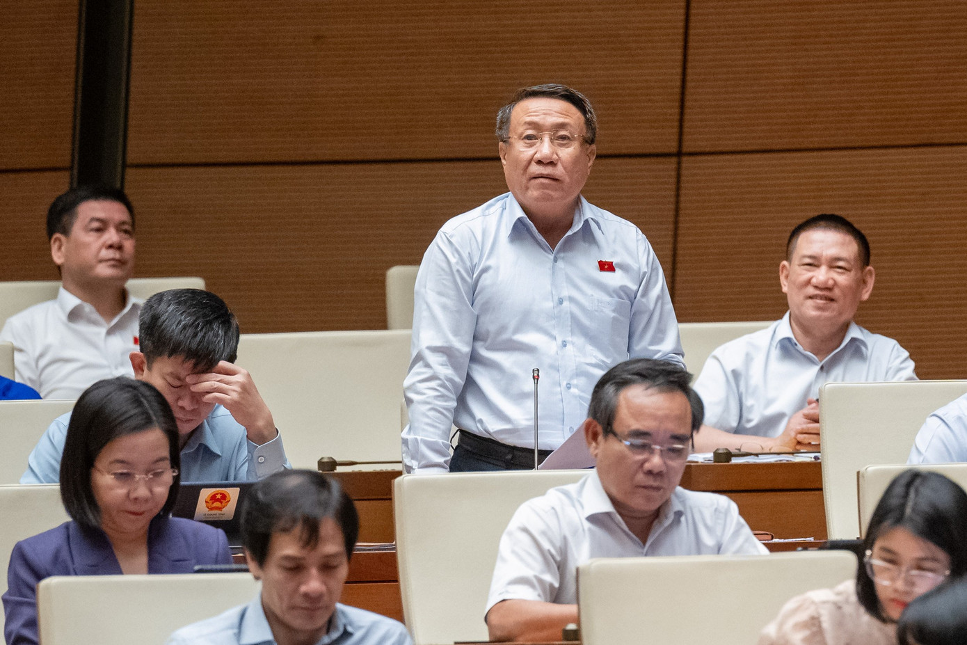 Đại biểu Hà Sỹ Đồng (đoàn Quảng Trị). Đại biểu Hà Sỹ Đồng (đoàn Quảng Trị).