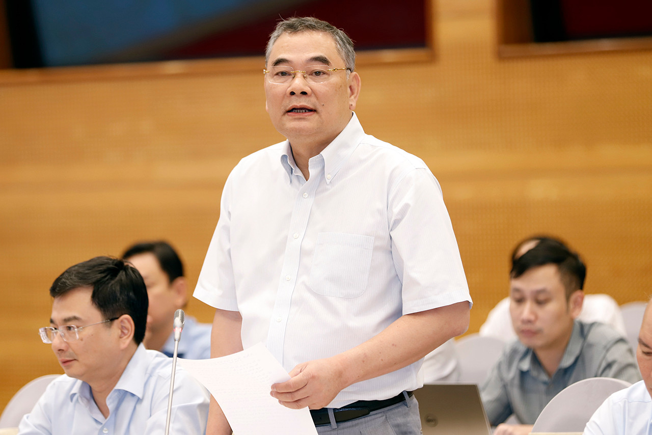 Trung tướng Tô Ân Xô thông tin tại cuộc họp báo.