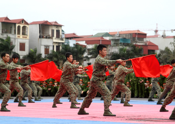 Thể hiện tinh thần đoàn kết, ăn ý