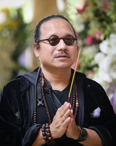 Chú chó túc trực bên linh cữu nghệ sĩ Xuân Hiếu gây xúc động ảnh 3