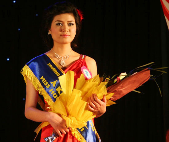 Á khôi 2 Ngô Thị Hằng Nga