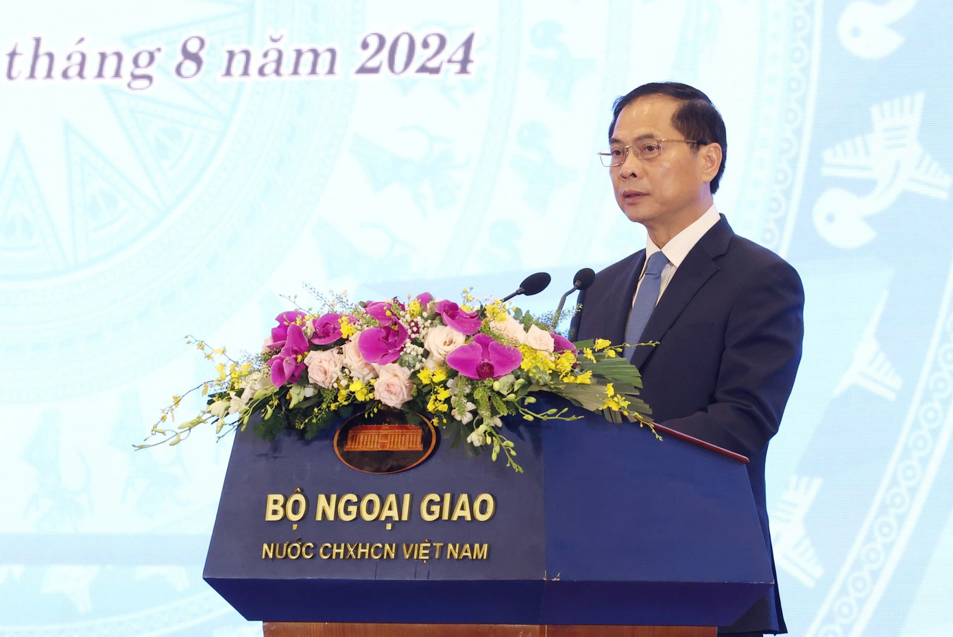 Bộ trưởng Bùi Thanh Sơn phát biểu khai mạc hội nghị. (Ảnh: Nhật Minh)