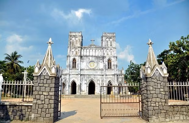 Những điểm ăn chơi ngon, bổ, rẻ, đẹp mê hồn khi tới Phú Yên ảnh 2