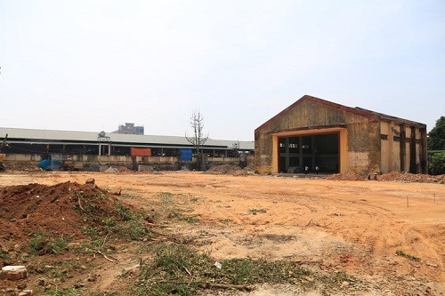 Tiểu thương Sóc Sơn kéo lên huyện đòi sớm công bố nguyên nhân cháy chợ ảnh 1