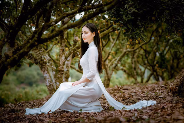 Cô gái sở hữu hai bằng ĐH loại giỏi khoe sắc bên vườn vải ảnh 9