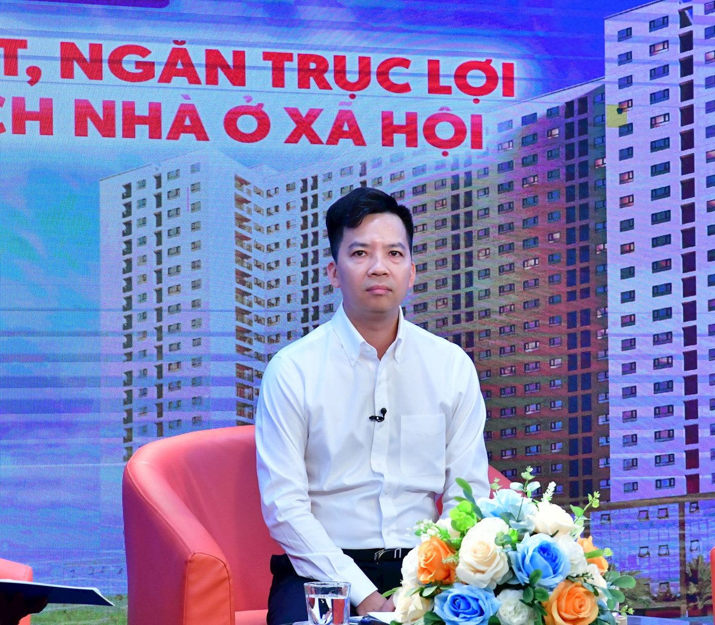 Ông Hà Quang Hưng - Cục Phó Cục Quản lý Nhà và thị trường Bất động sản (Bộ Xây dựng) cho rằng, các doanh nghiệp đã đặt ra mức giá so với trước đây tăng lên nhiều. Tuy nhiên, so với nhà ở thương mại hiện nay thì giá này vẫn thấp hơn đáng kể.