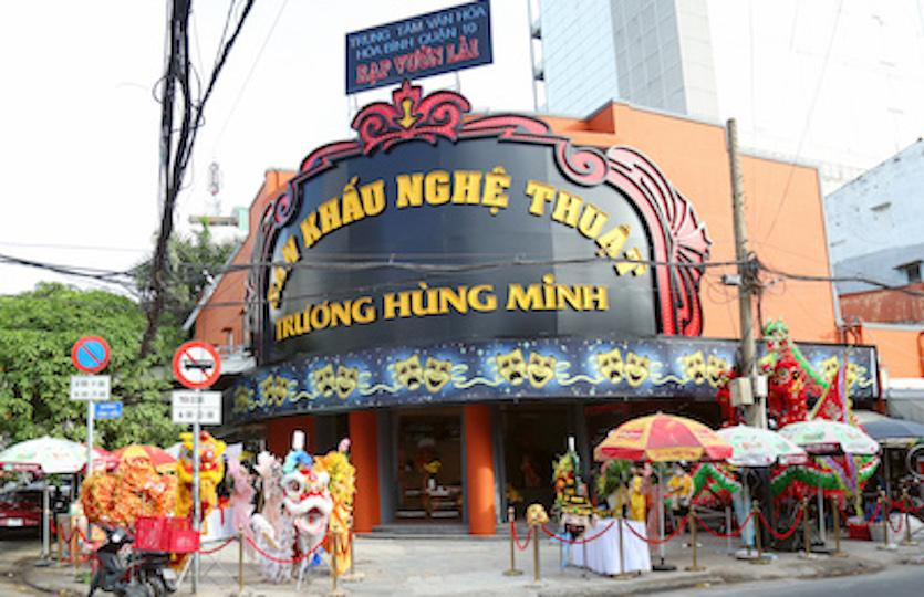 Sân khấu Trương Hùng Minh trong ngày khai trương