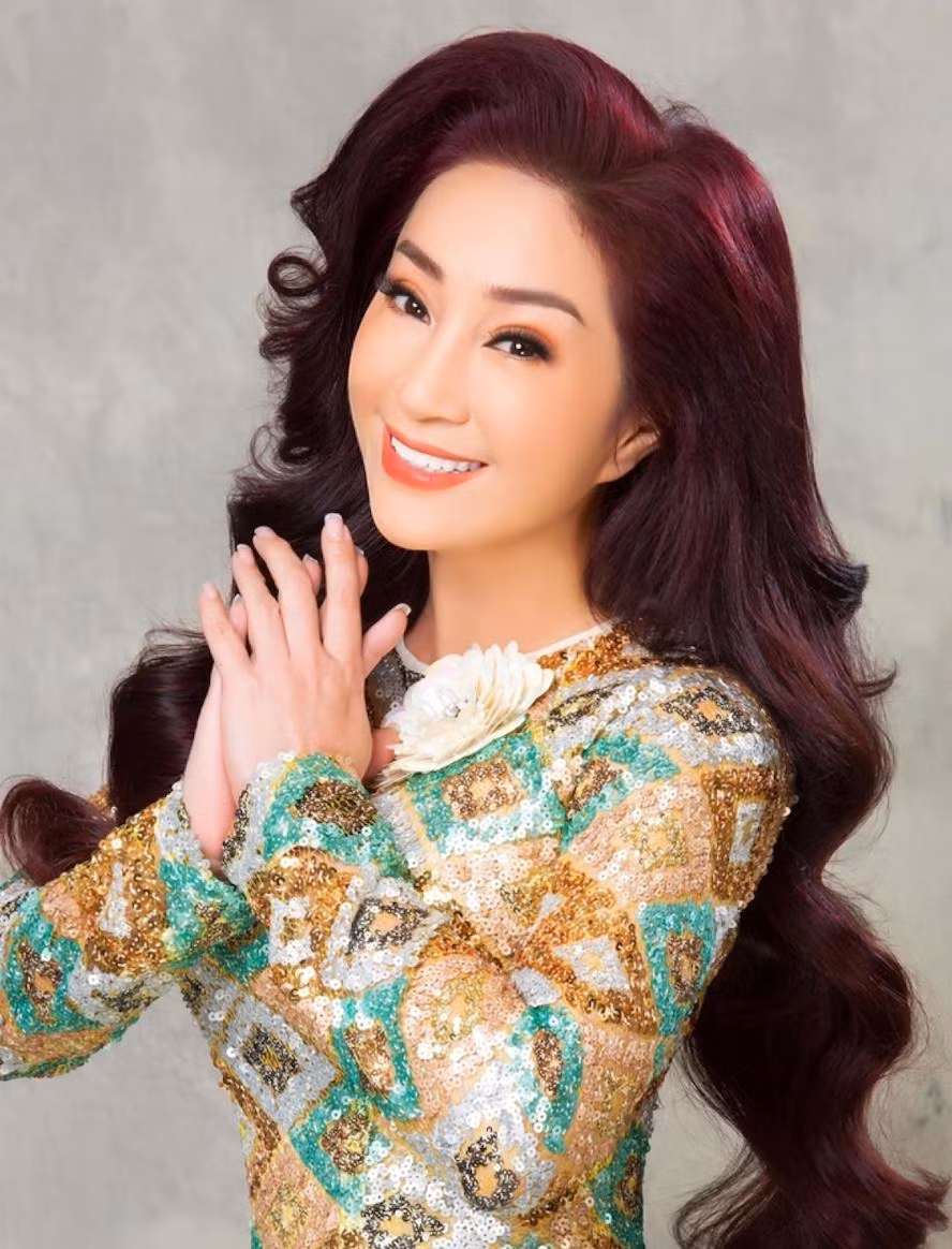 NSƯT Thoại Mỹ