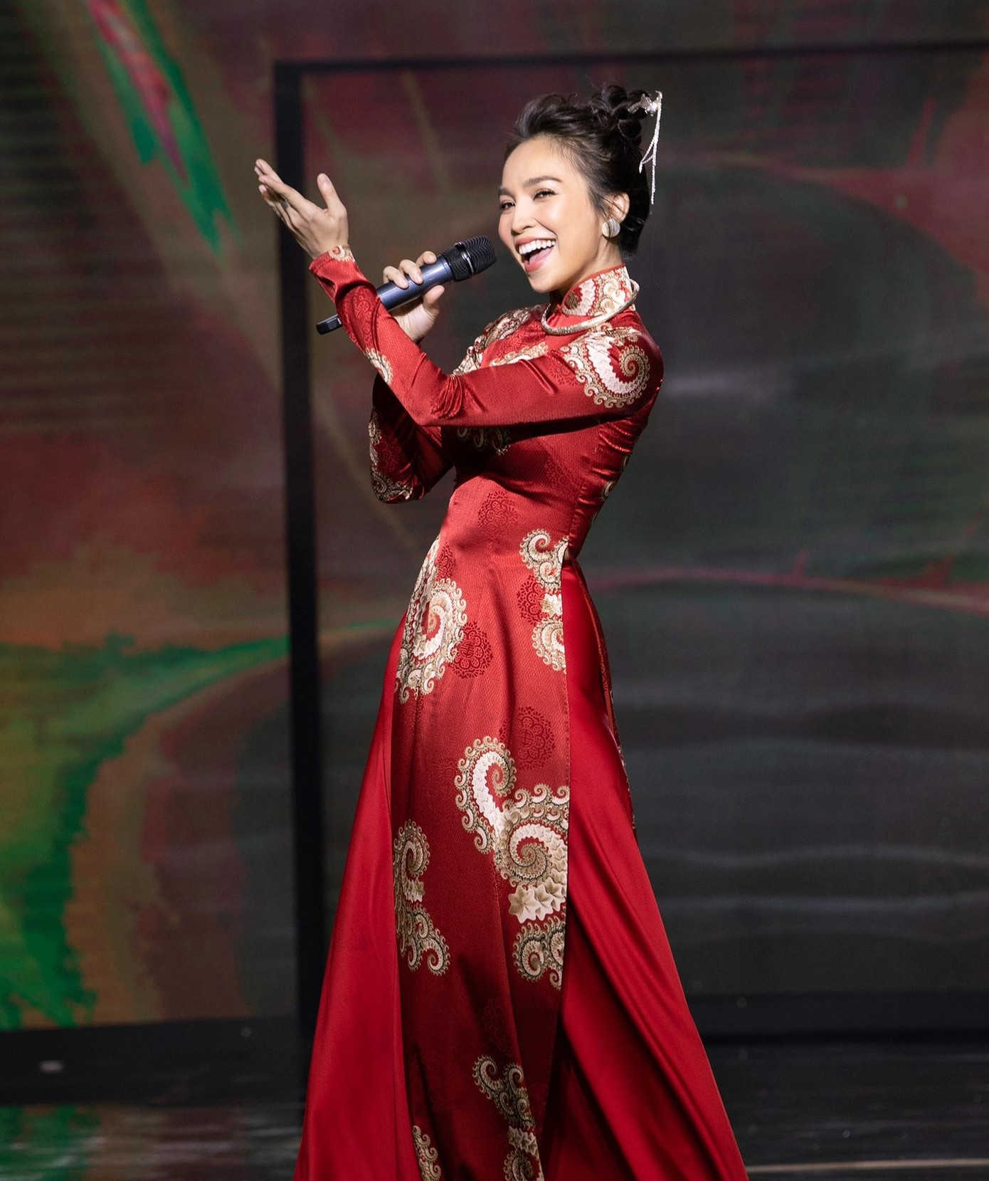 Ca sỹ Hiền Thục Ca sỹ Hiền Thục