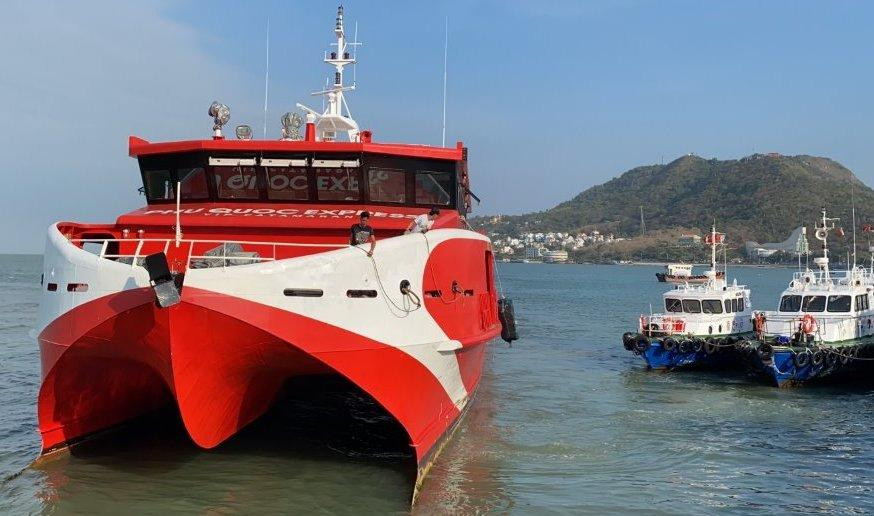 Tàu cao tốc tuyến Vũng tàu- Côn Đảo