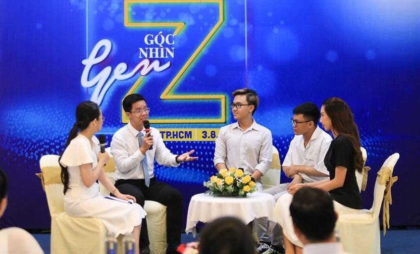 Những gương mặt trẻ nổi tiếng trong cộng đồng về lan toả cách sống đẹp đang chia sẻ tại toạ đàm