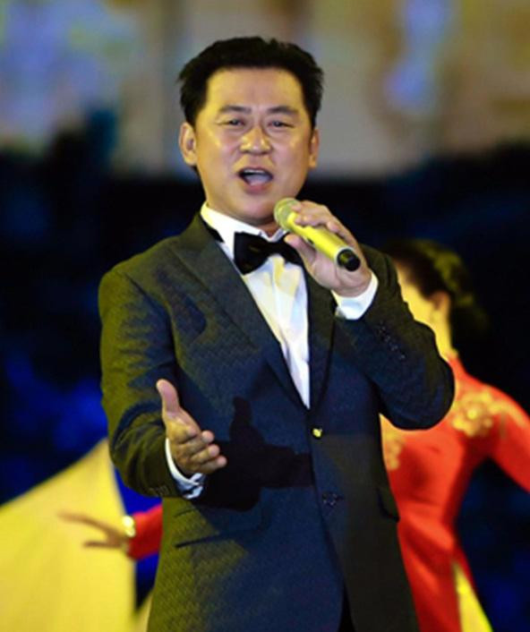 NSND Tạ Minh Tâm sẽ tham gia biểu diễn tại Côn Đảo NSND Tạ Minh Tâm sẽ tham gia biểu diễn tại Côn Đảo