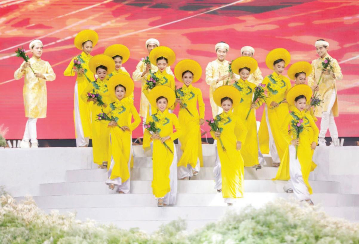 TPHCM chào đón du khách quốc tế