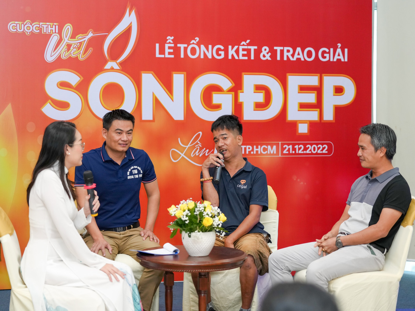 Các đại biểu tham dự giao lưu Các đại biểu tham dự giao lưu