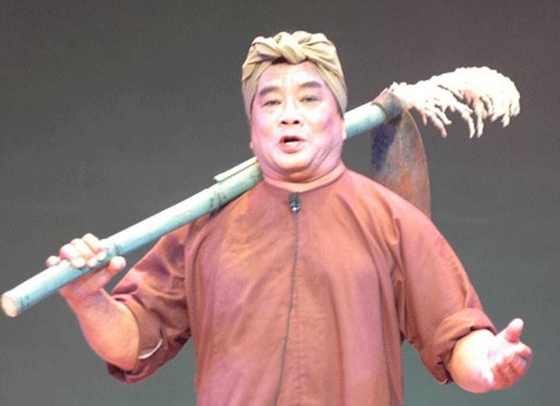 Thanh Tú trong vở "Bên cầu dệt lụa" Thanh Tú trong vở "Bên cầu dệt lụa"