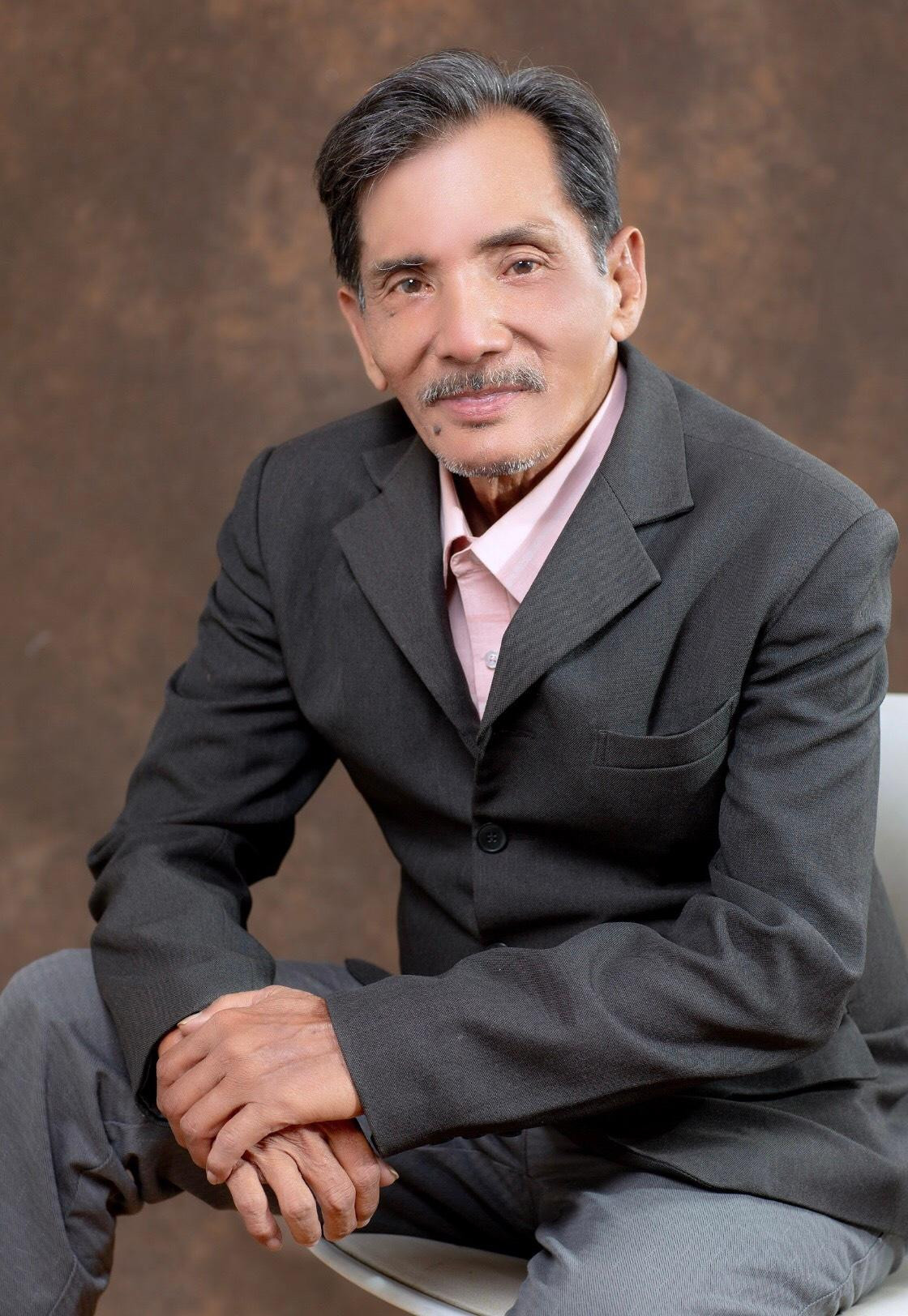 "Ca sỹ" Thương Tín