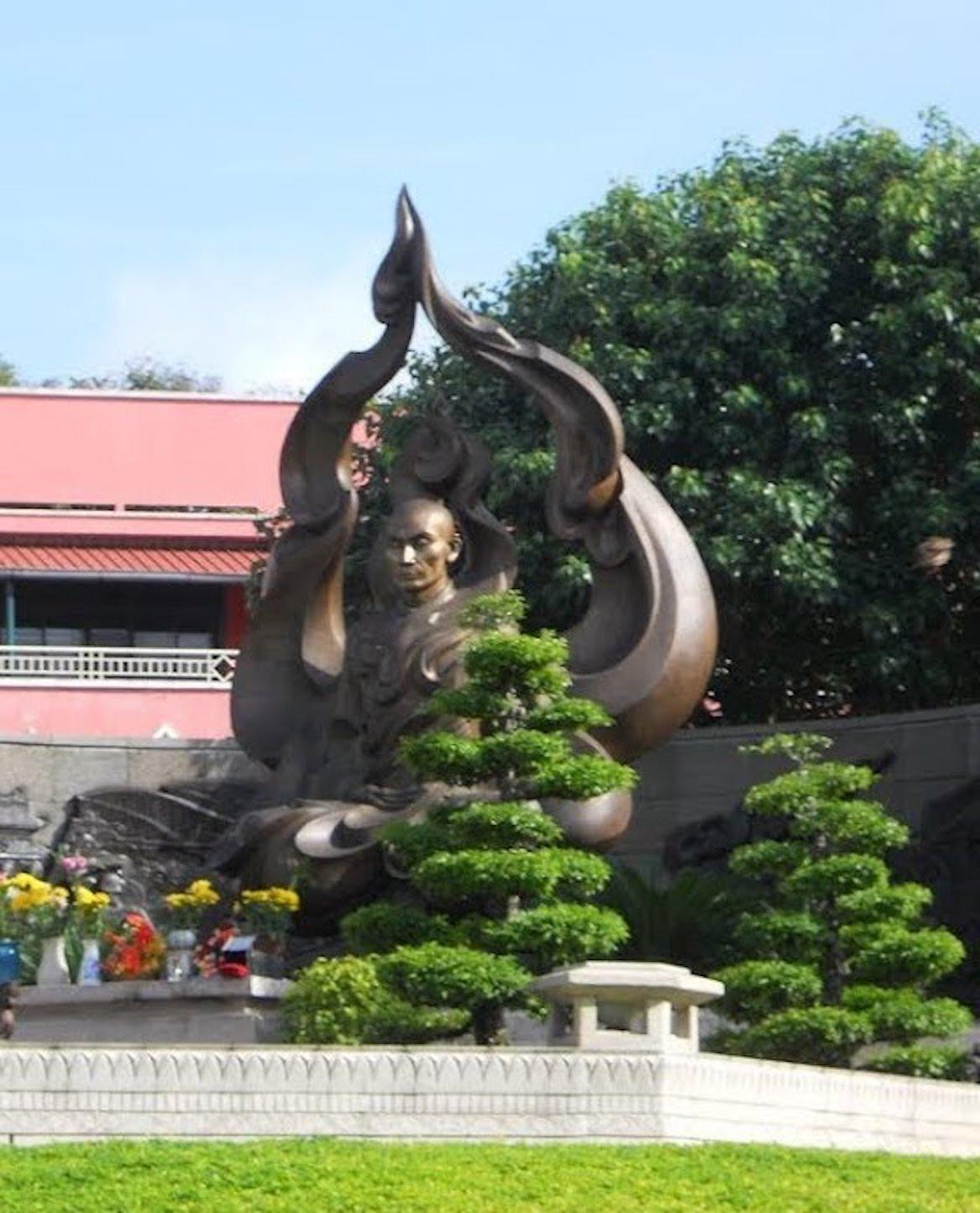 Đài tưởng niệm Bồ Tát Thích Quảng Đức