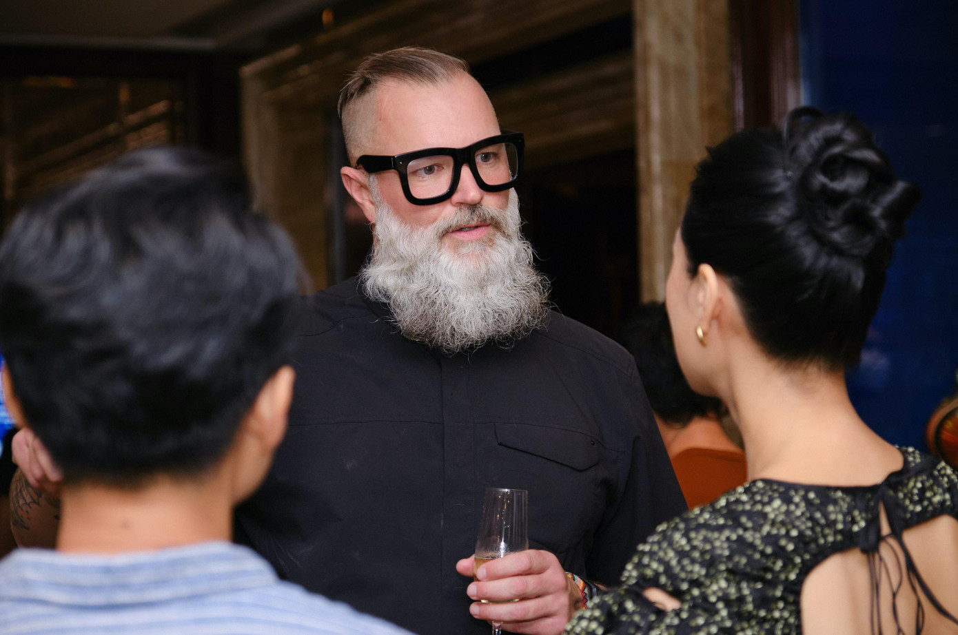 Đạo diễn Zach Merck Đạo diễn Zach Merck