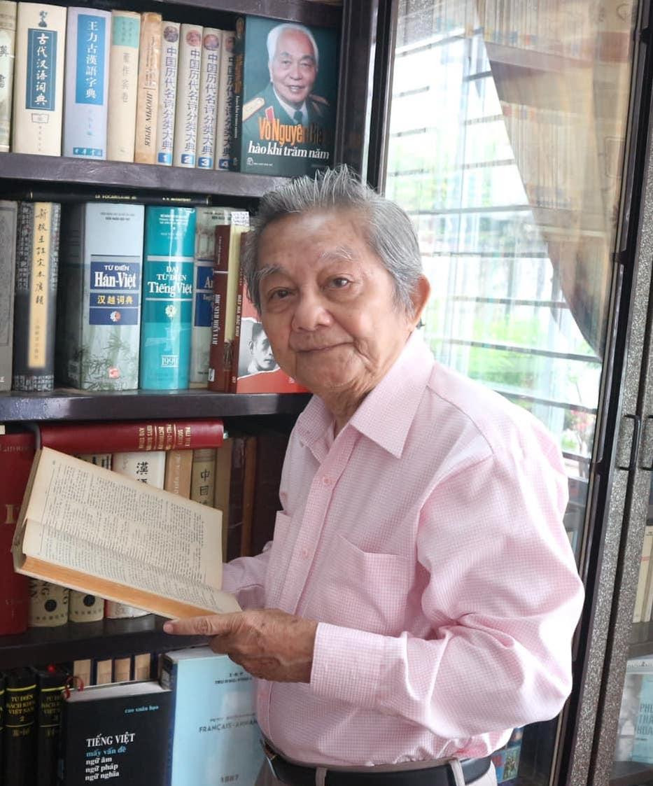 Học giả An Chi là người nghiên cứu chuyên sâu và có nhiều kiến thức đa dạng (Ảnh TL)