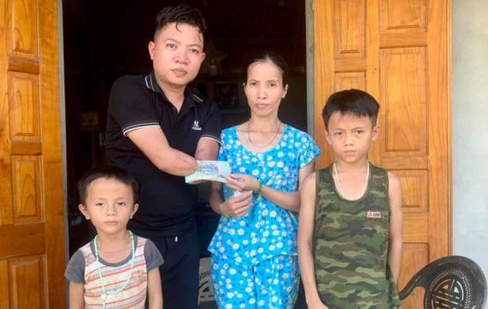 Dương Quyết Thắng trong 01 lần đi làm từ thiện Dương Quyết Thắng trong 01 lần đi làm từ thiện