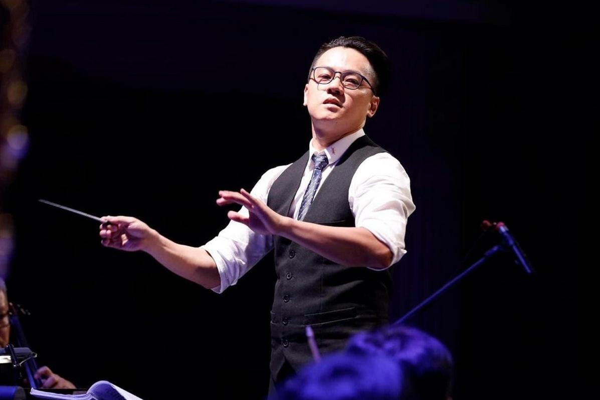 Nhạc trưởng Trần Nhật Minh Nhạc trưởng Trần Nhật Minh