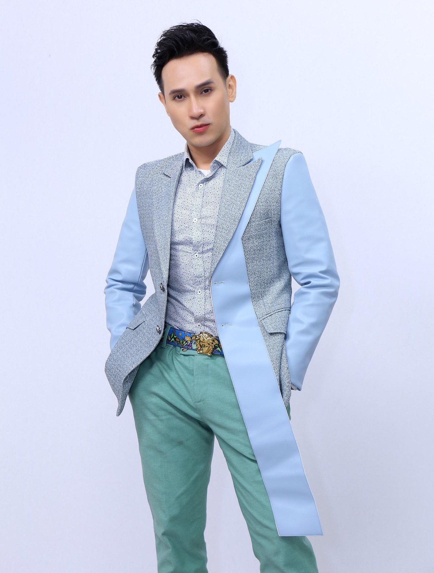 Với vóc dáng trẻ trung- thon gọn, ít ai nghĩ Nguyên Vũ đã giảm 12kg chỉ sau 3 tháng Với vóc dáng trẻ trung- thon gọn, ít ai nghĩ Nguyên Vũ đã giảm 12kg chỉ sau 3 tháng