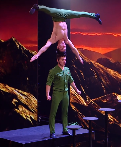 Tiết mục chồng đầu leo bậc thang của anh em Quốc Cơ - Quốc Nghiệp thuộc Nhà hát Phương Nam từng lọt vào Top 5 Britain's Got Talent 2018. Tiết mục chồng đầu leo bậc thang của anh em Quốc Cơ - Quốc Nghiệp thuộc Nhà hát Phương Nam từng lọt vào Top 5 Britain's Got Talent 2018.