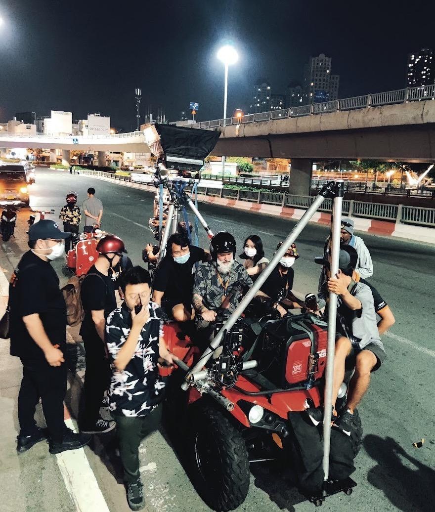 Phim "Early Risers" đang thực hiện những cảnh quay đầu tiên tại TPHCM Phim "Early Risers" đang thực hiện những cảnh quay đầu tiên tại TPHCM