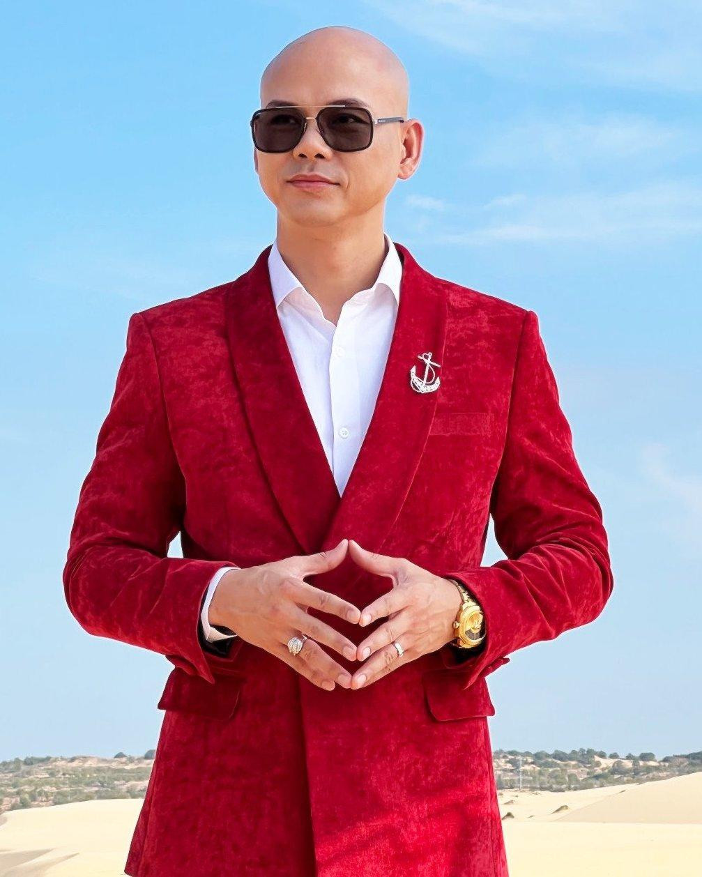 Ca sỹ Phan Đinh Tùng Ca sỹ Phan Đinh Tùng