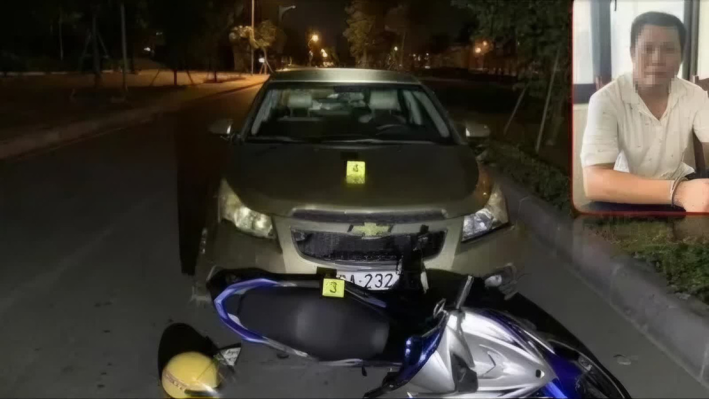 Tài xế không chấp hành hiệu lệnh dừng xe, tông vào xe gây thương tích cho 2 chiến sỹ cảnh sát giao thông