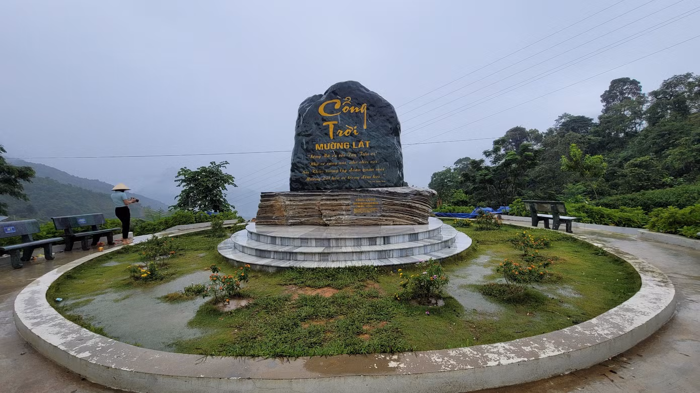 Dự án "Cổng trời Mường Lát".