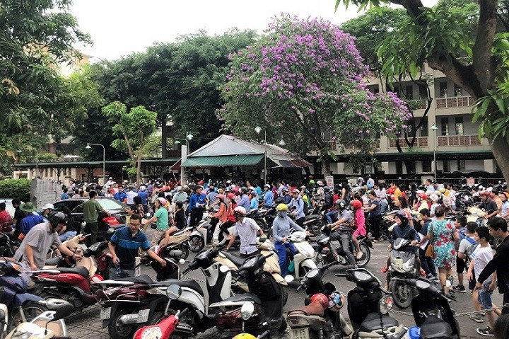 Bảng điểm thi vào trường Ams toàn điểm 10, chúng ta đang làm 'hàng fake' ảnh 6