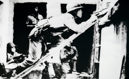 Cuộc chiến đấu khốc liệt tại phố Hàng Đường