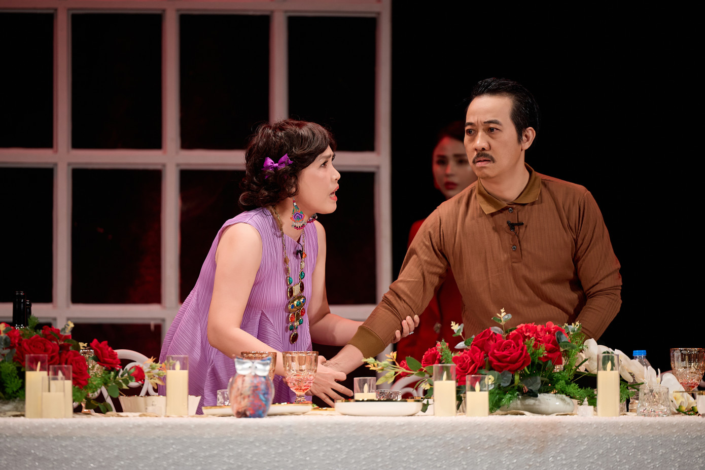 Diễn viên Anh Thơ - Thanh Bình góp thêm vào bữa tiệc hoàn hảo.