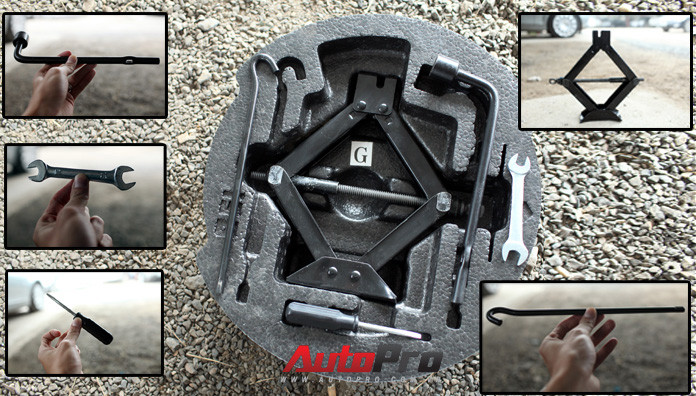 Bộ kích gầm xe với đầy đủ các tiết 