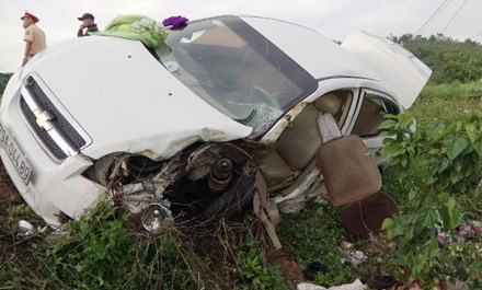 BẢN TIN ATGT: Xe máy đâm xe đạp, cụ ông 90 tuổi tử vong ảnh 3